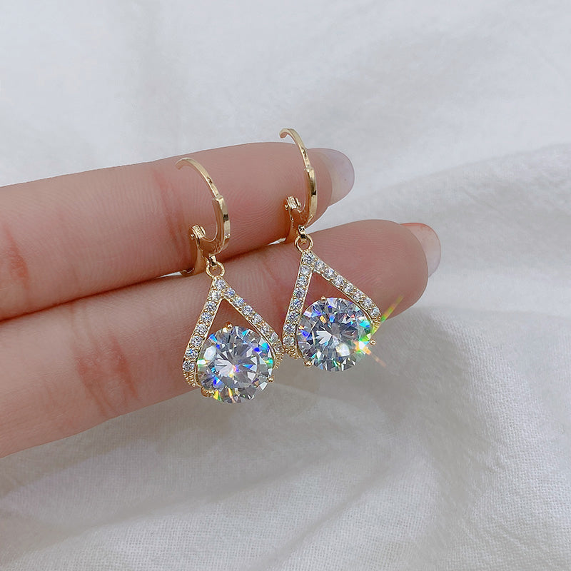 Glanzende kristallen oorbellen