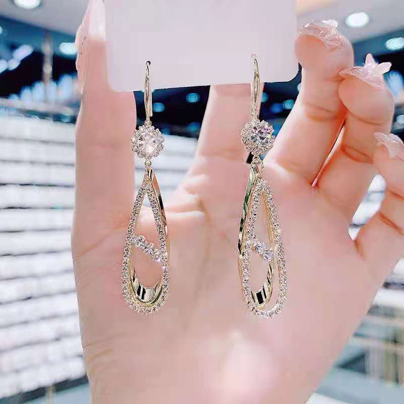 Luxe oorbellen met volledige diamanten
