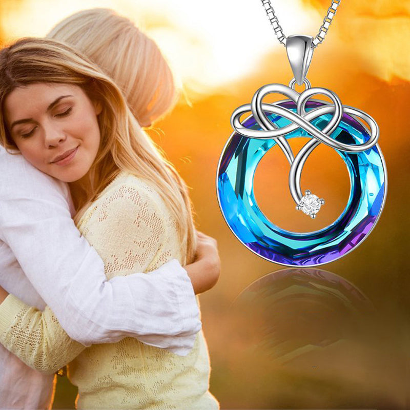 Love Eternity ketting en oorbellen