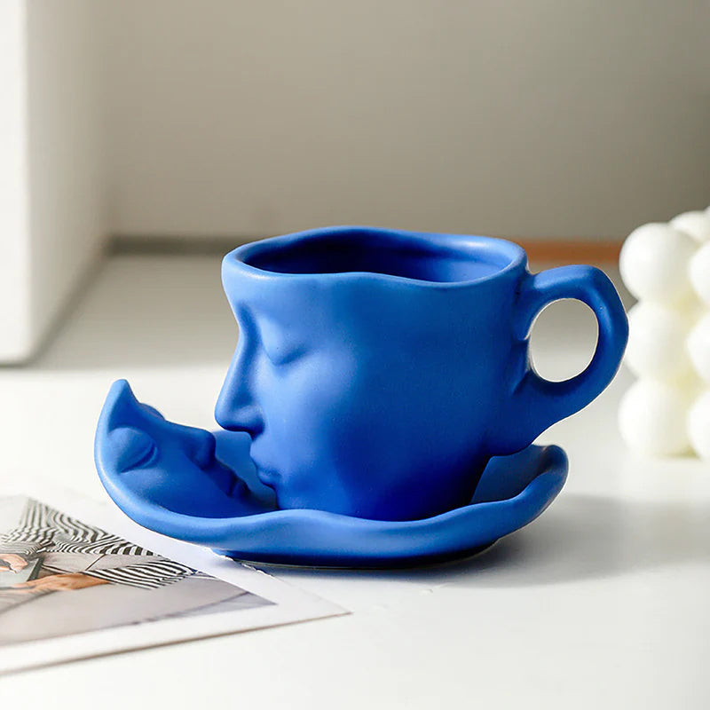 Metalen aanraken gezicht creatieve keramische kus koffiemok