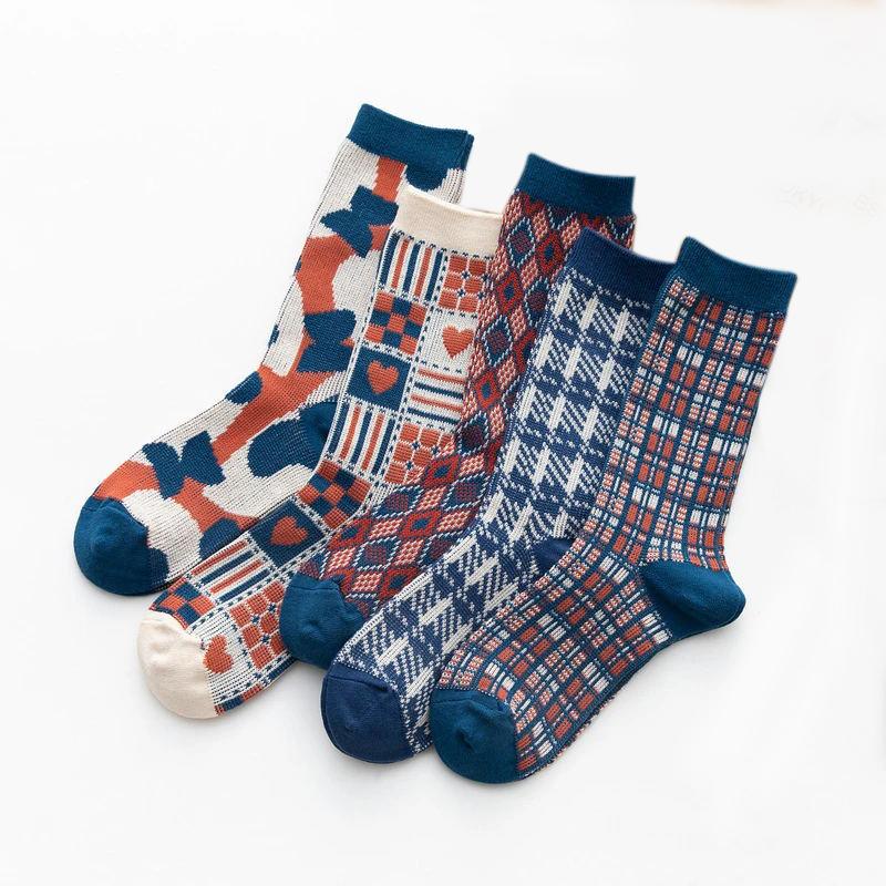 Retro geruite gebreide sokken