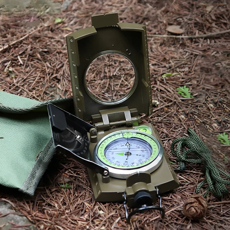 Multifunctioneel militair gericht navigatiekompas