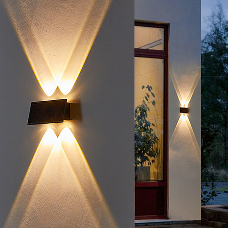 Buitenwandlamp op zonne-energie