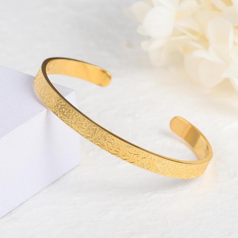 Carved bracelet