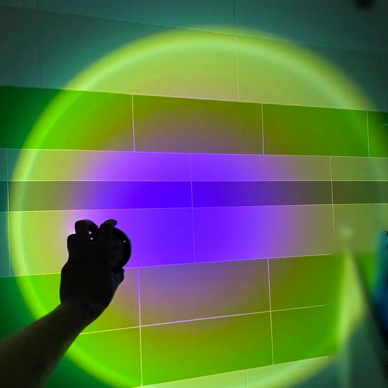 Zonsondergangprojectie onder kastlicht