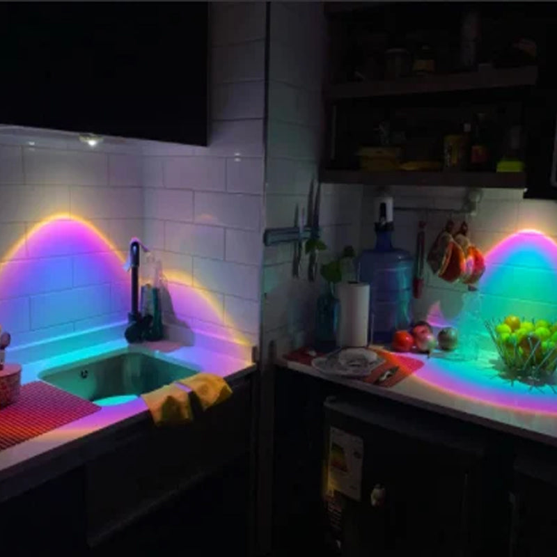 Zonsondergangprojectie onder kastlicht