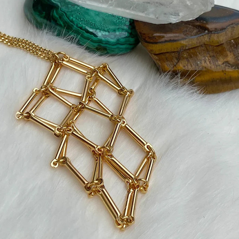 Halsketting met kristallen stenen houder