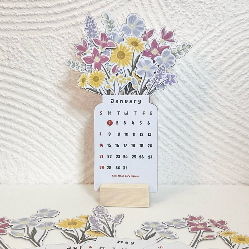 Bureaukalender Bloeiende Bloemen 2024
