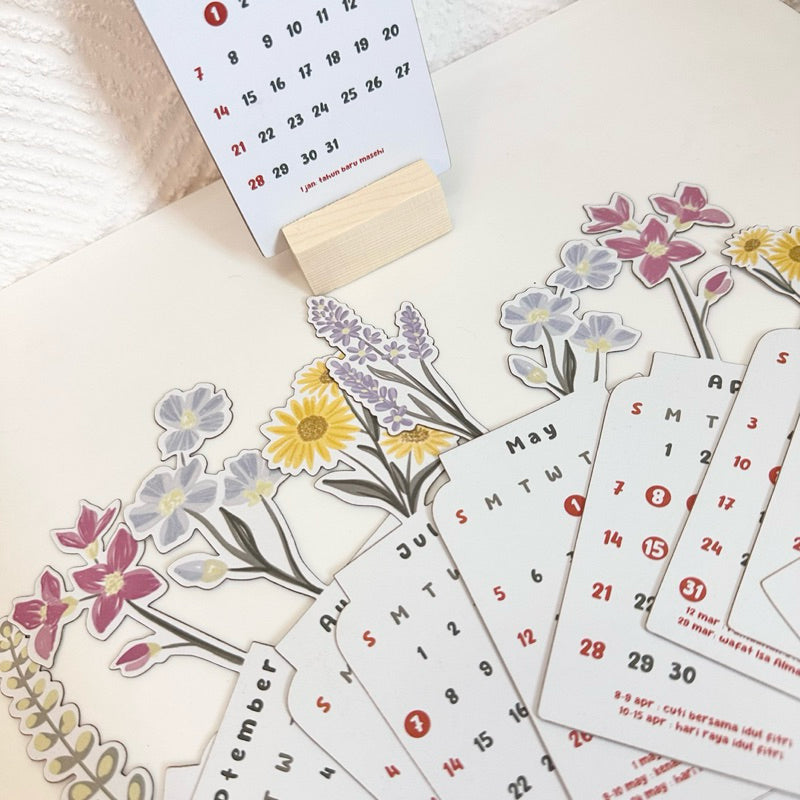 Bureaukalender Bloeiende Bloemen 2024