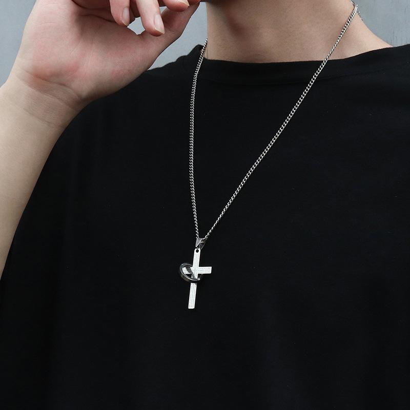 Klassieke kruisketting