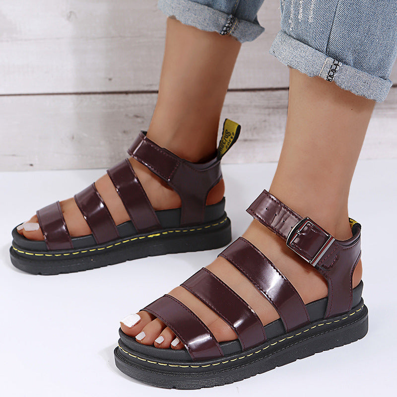 Platform zomersandalen met open teen en dikke zolen