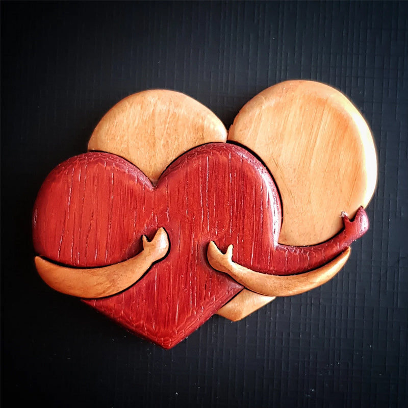 Liefdevolle harten houten Intarsia Pinback knop