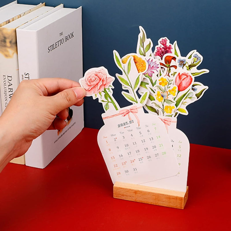 Bureaukalender Bloeiende Bloemen 2024