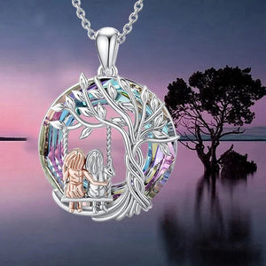 Zus op de schommel ketting