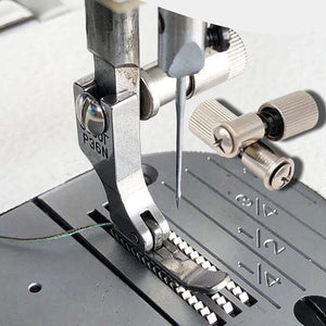 Universele naaivoet schroef