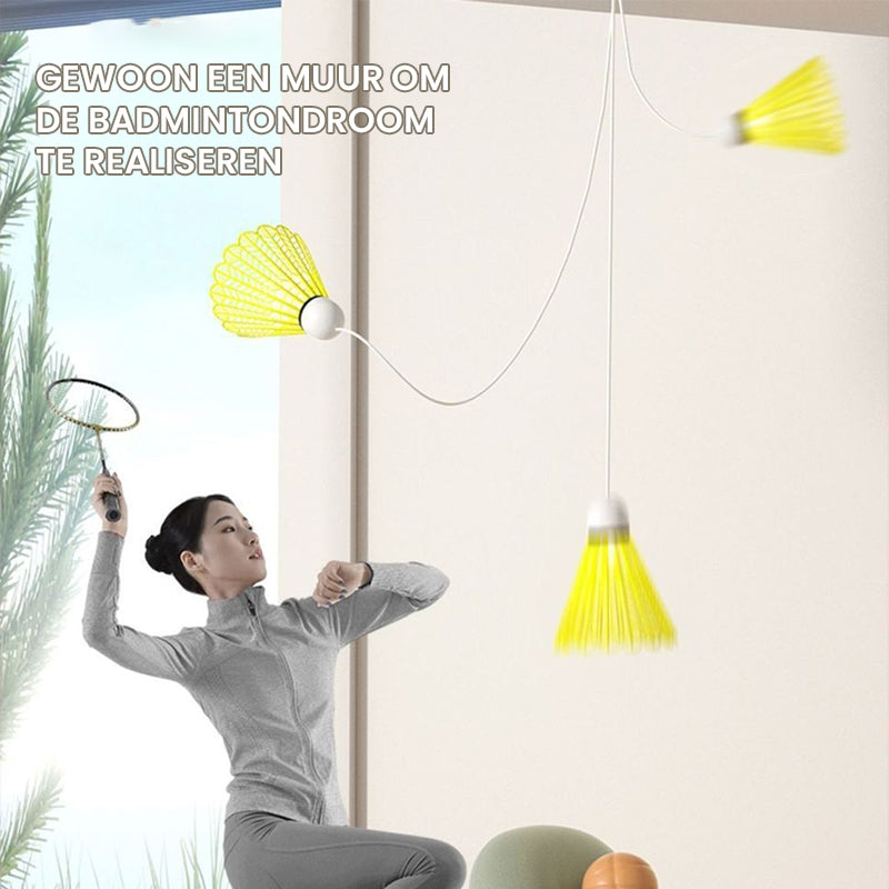 Automatic rebound badminton trainer