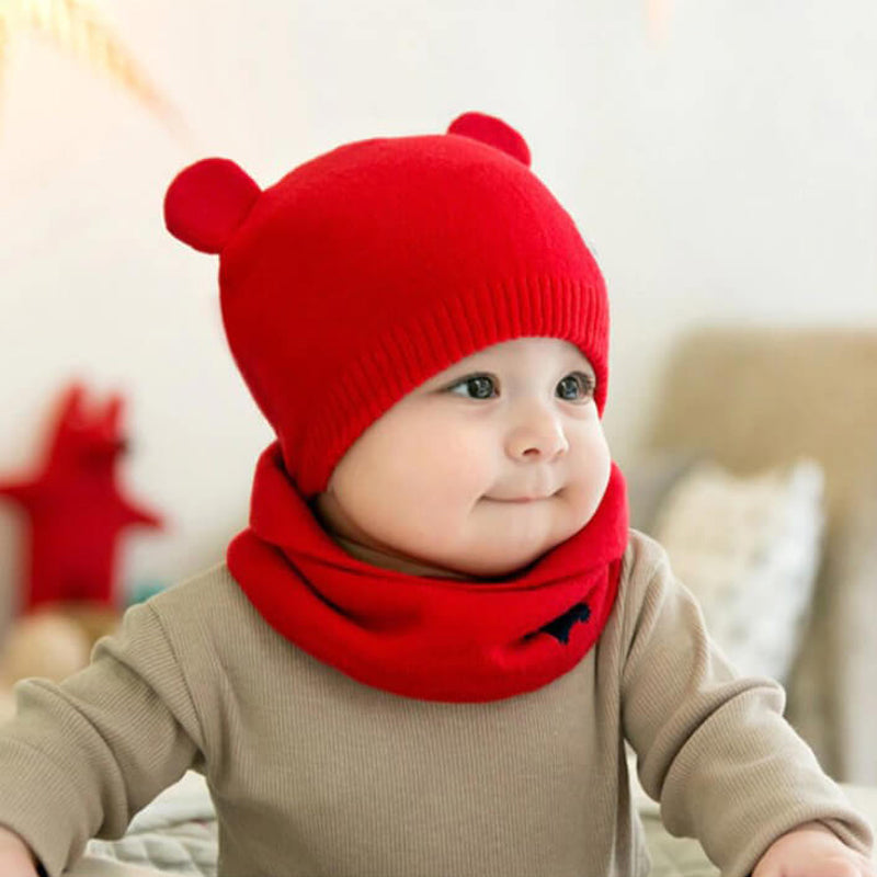 Set babymutsjes en sjaals