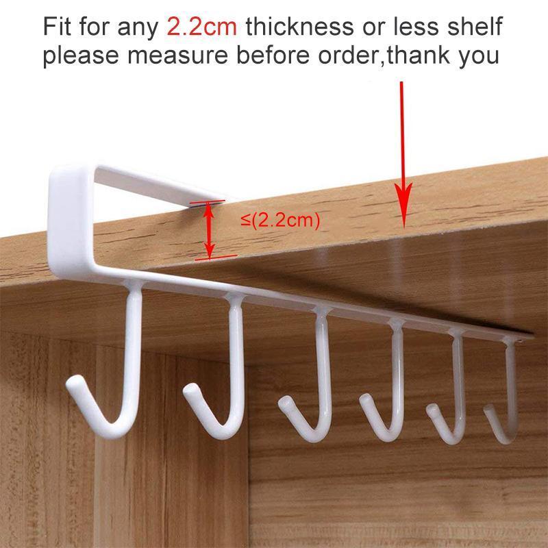 Hangerrek met 6 haken onder de kast