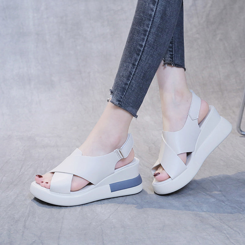 Damespantoffels en sandalen met open teen en vismond