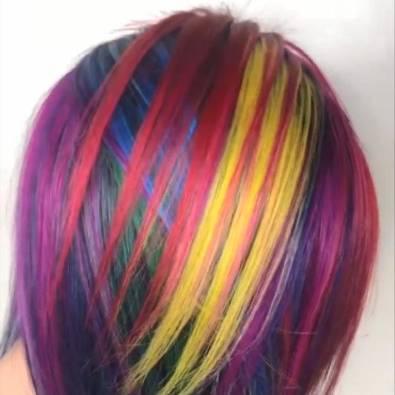 Korte kleurrijke pruik