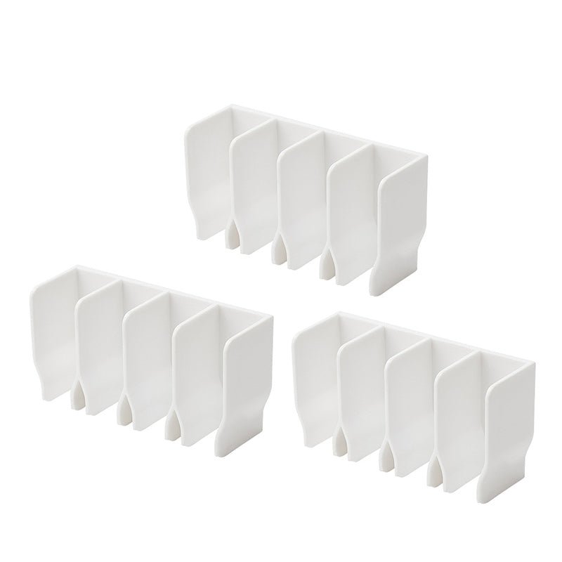 Aan de muur gemonteerde huidverzorgingsorganizer voor reinigingsmiddelen