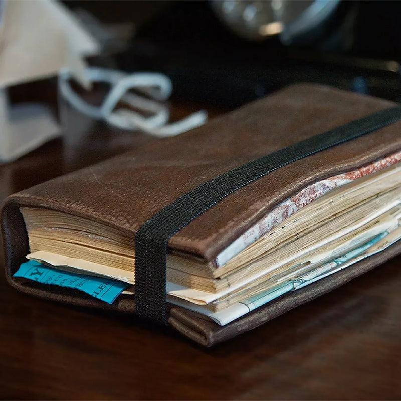 Het dagboek van de Graal -- Fan gemaakt prop replica