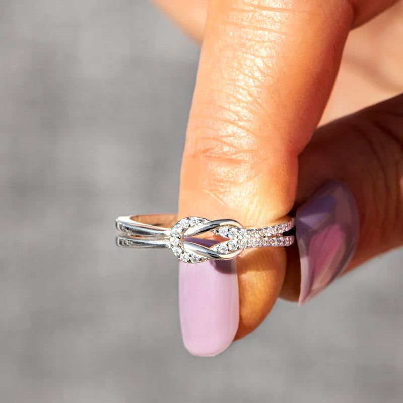 'Voor altijd met elkaar verbonden' gekoppelde ring