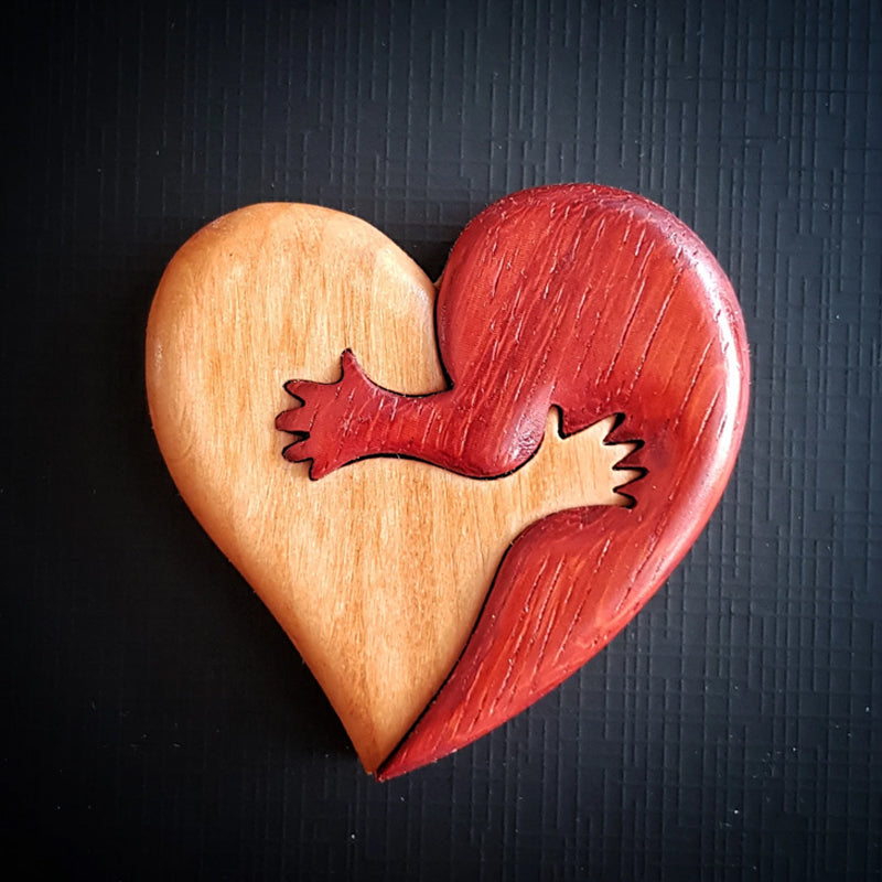 Liefdevolle harten houten Intarsia Pinback knop