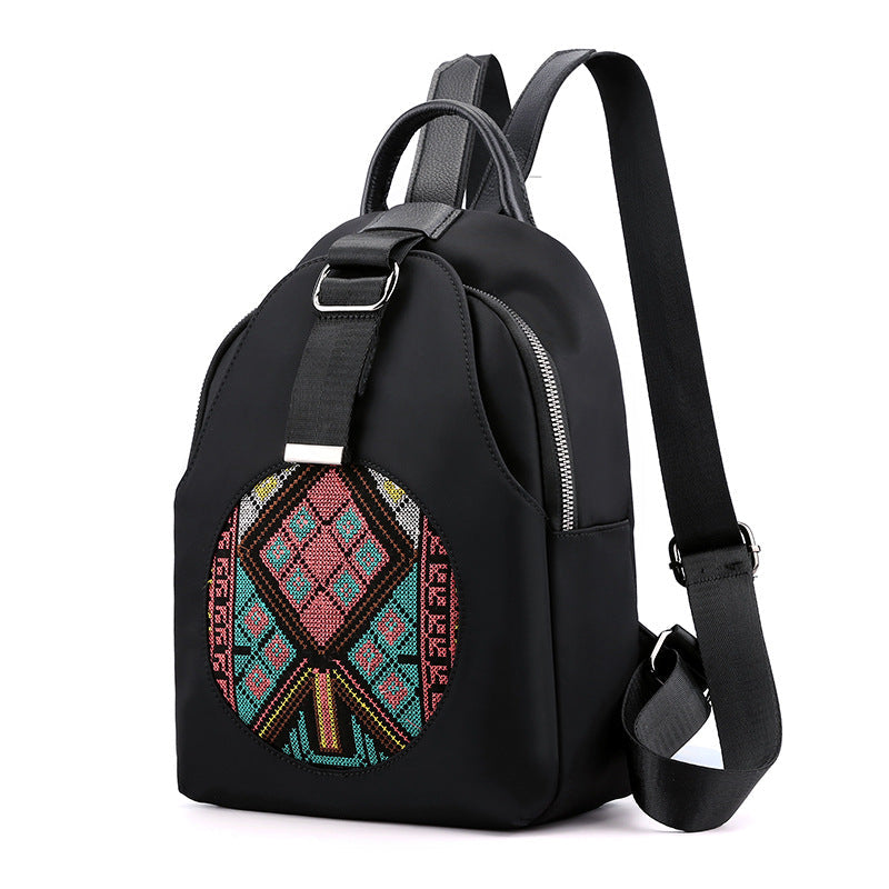 Sac à dos décontracté polyvalent brodé pour femmes en nylon