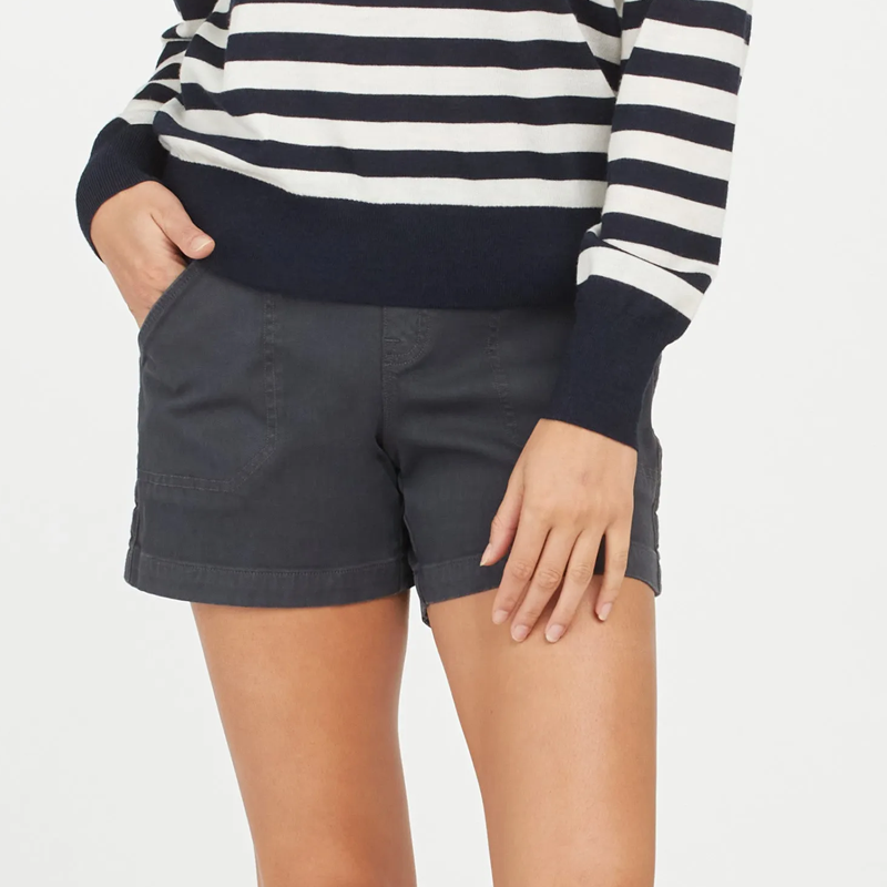 Damesshort van stretchtwill