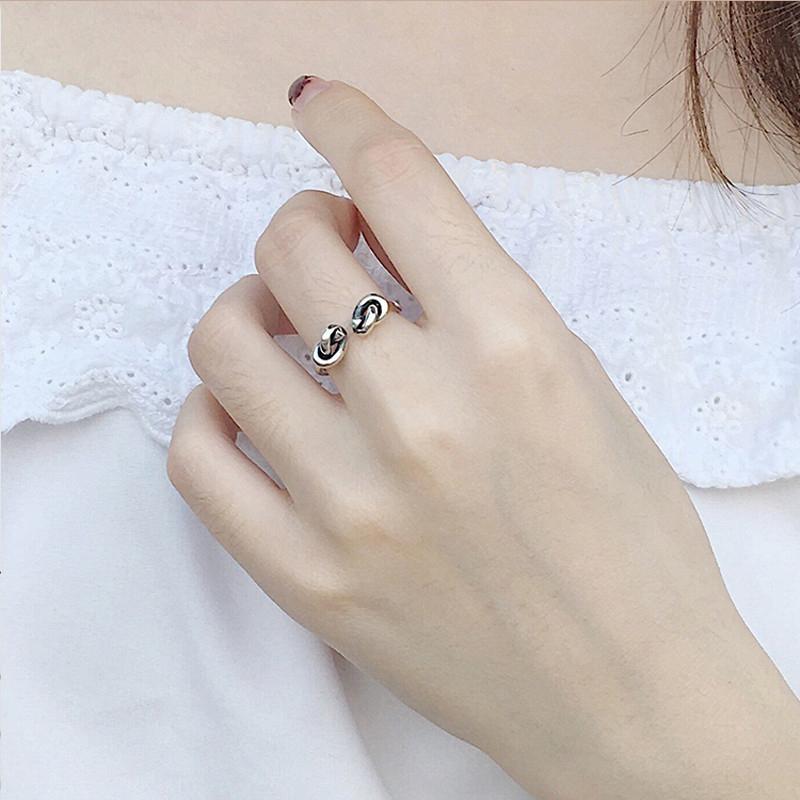 Zilveren eenvoudige knoop ring