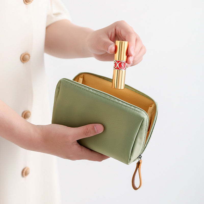 Make-uptasje voor op reis voor dames