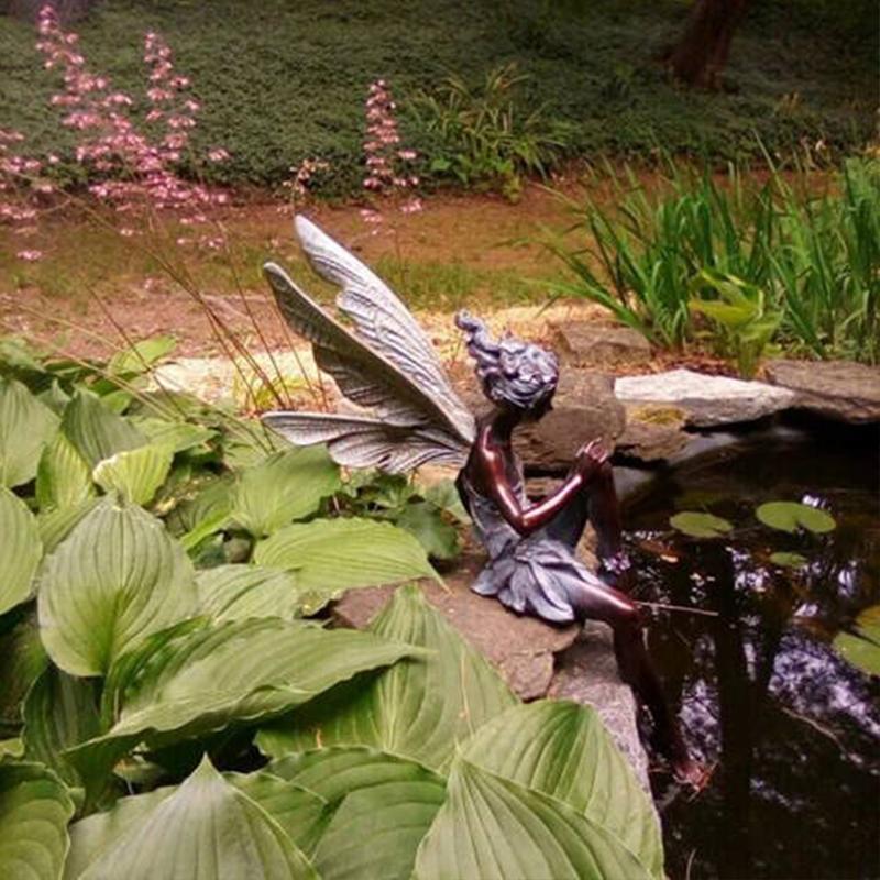 Zittend Feeëntuinbeeld
