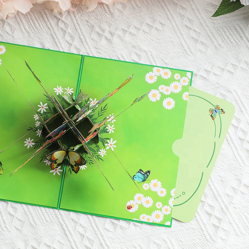 Pop-upkaart met kleurrijke vlinders
