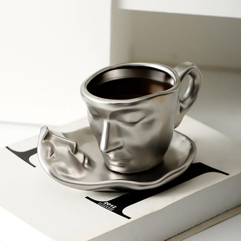Metalen aanraken gezicht creatieve keramische kus koffiemok