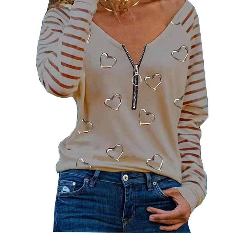 Top met diepe v-hals en hartprint