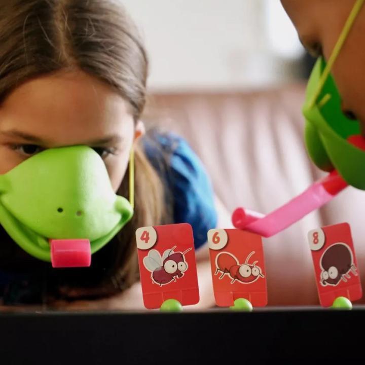 Kameleon met uitgestoken tong