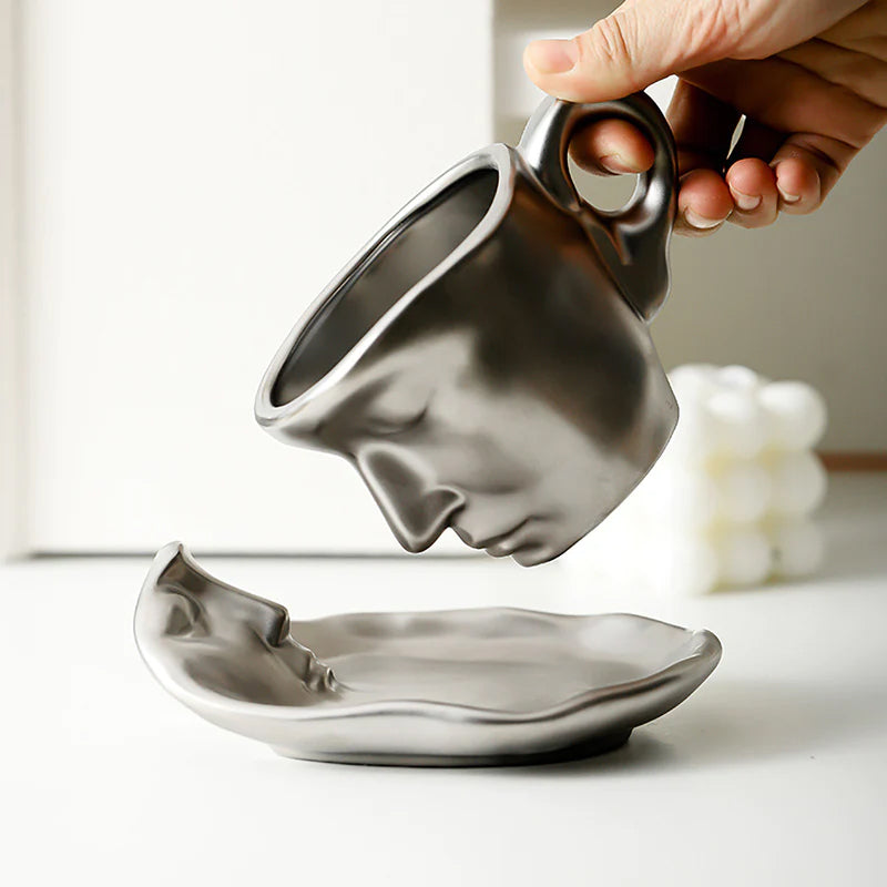 Metalen aanraken gezicht creatieve keramische kus koffiemok