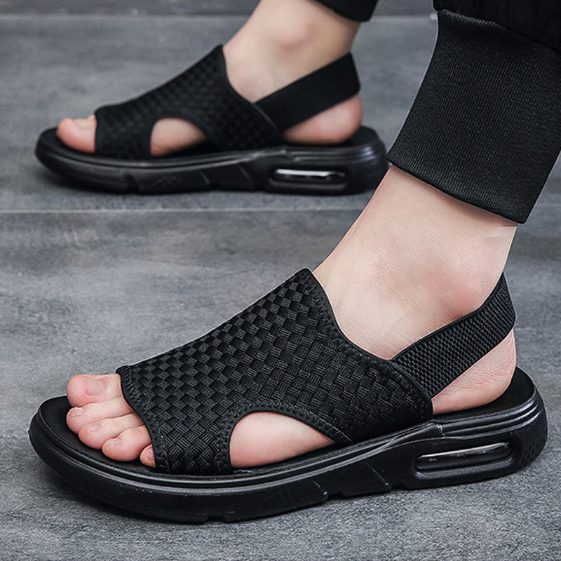 Luchtgeveerde, ademende strandsandalen