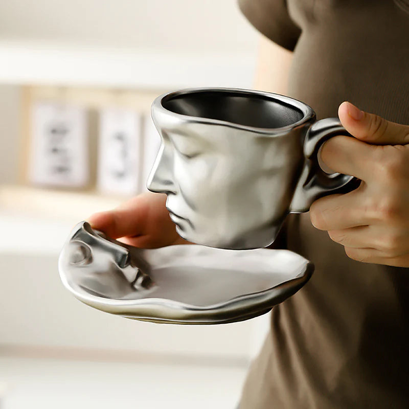 Metalen aanraken gezicht creatieve keramische kus koffiemok