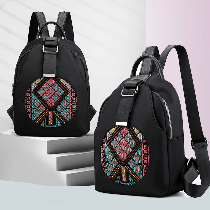 Sac à dos décontracté polyvalent brodé pour femmes en nylon