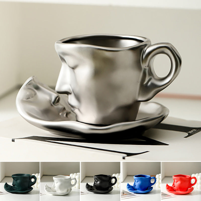 Metalen aanraken gezicht creatieve keramische kus koffiemok