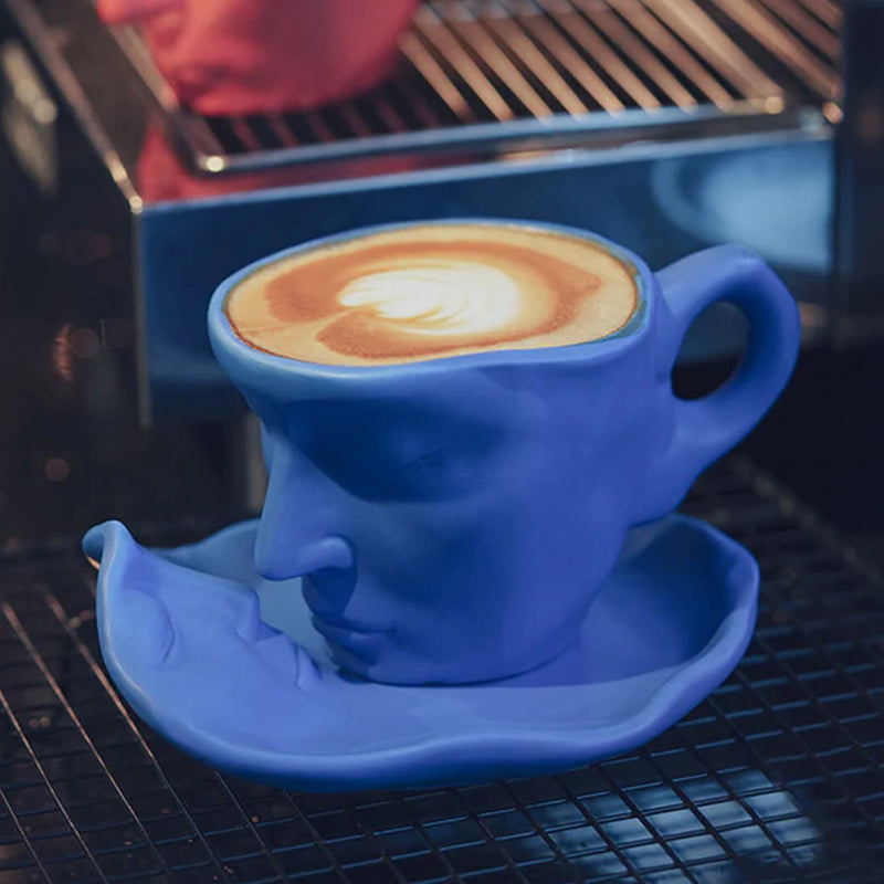 Metalen aanraken gezicht creatieve keramische kus koffiemok