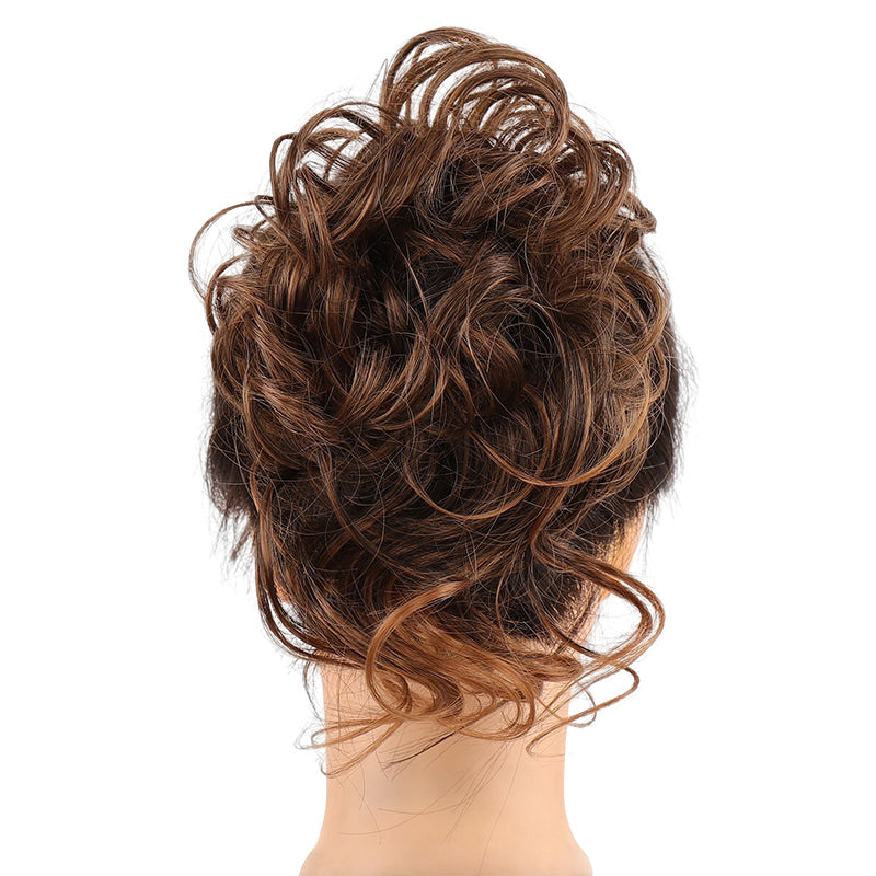 Rommelige knot haarstukjes