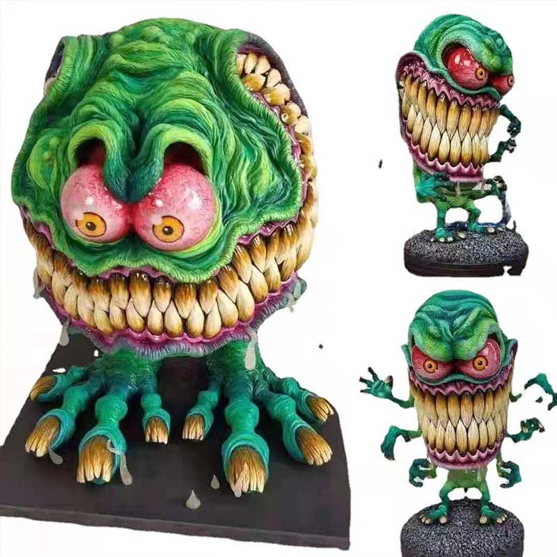 Boos monster standbeeld