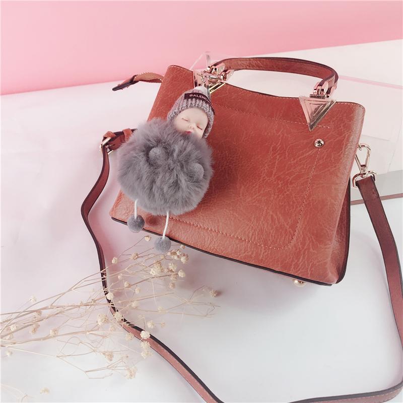 Leuke simulatie pluche scheel pop